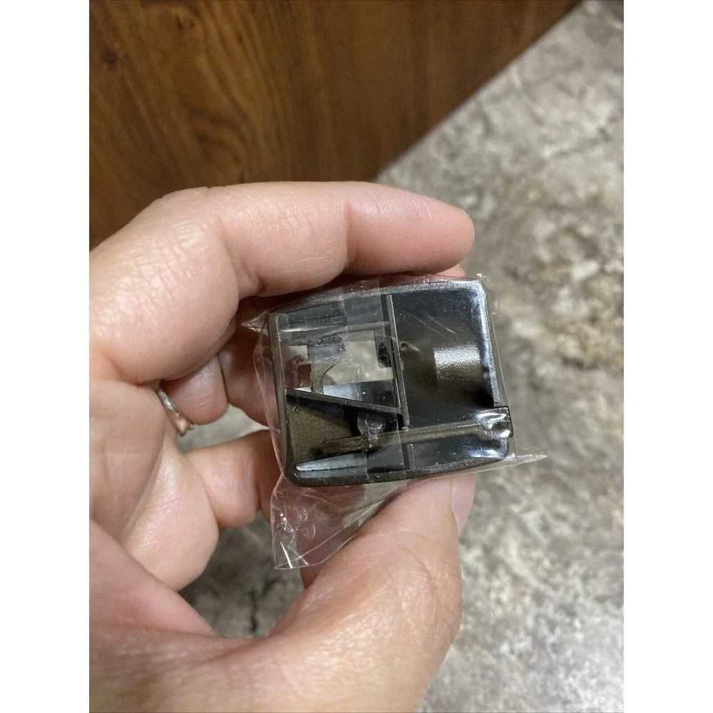 Kiko‎ Milano Pencil Sharpener for Makeup Single Large Hole